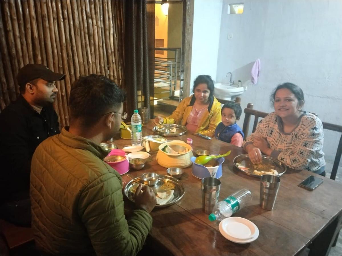 Sadhna Sadan Homestay Panna Madla Ngoại thất bức ảnh
