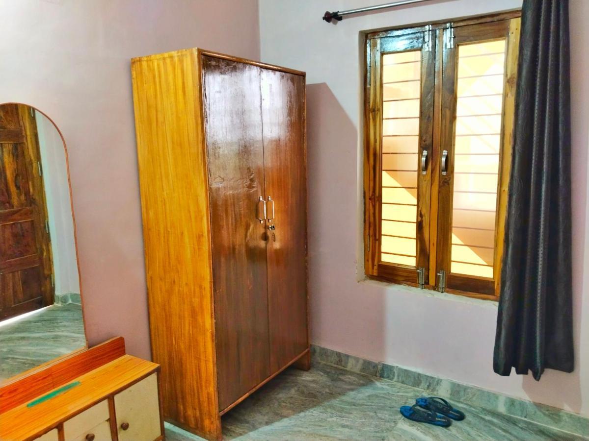 Sadhna Sadan Homestay Panna Madla Ngoại thất bức ảnh